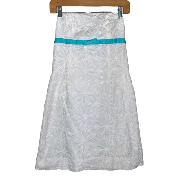 white birthday dress plus size ZAPAKA Women Plus Size White Graduation Dress with Ruffles A-Line V-Neck Ankle Length Party Dress with Lace, White / US14